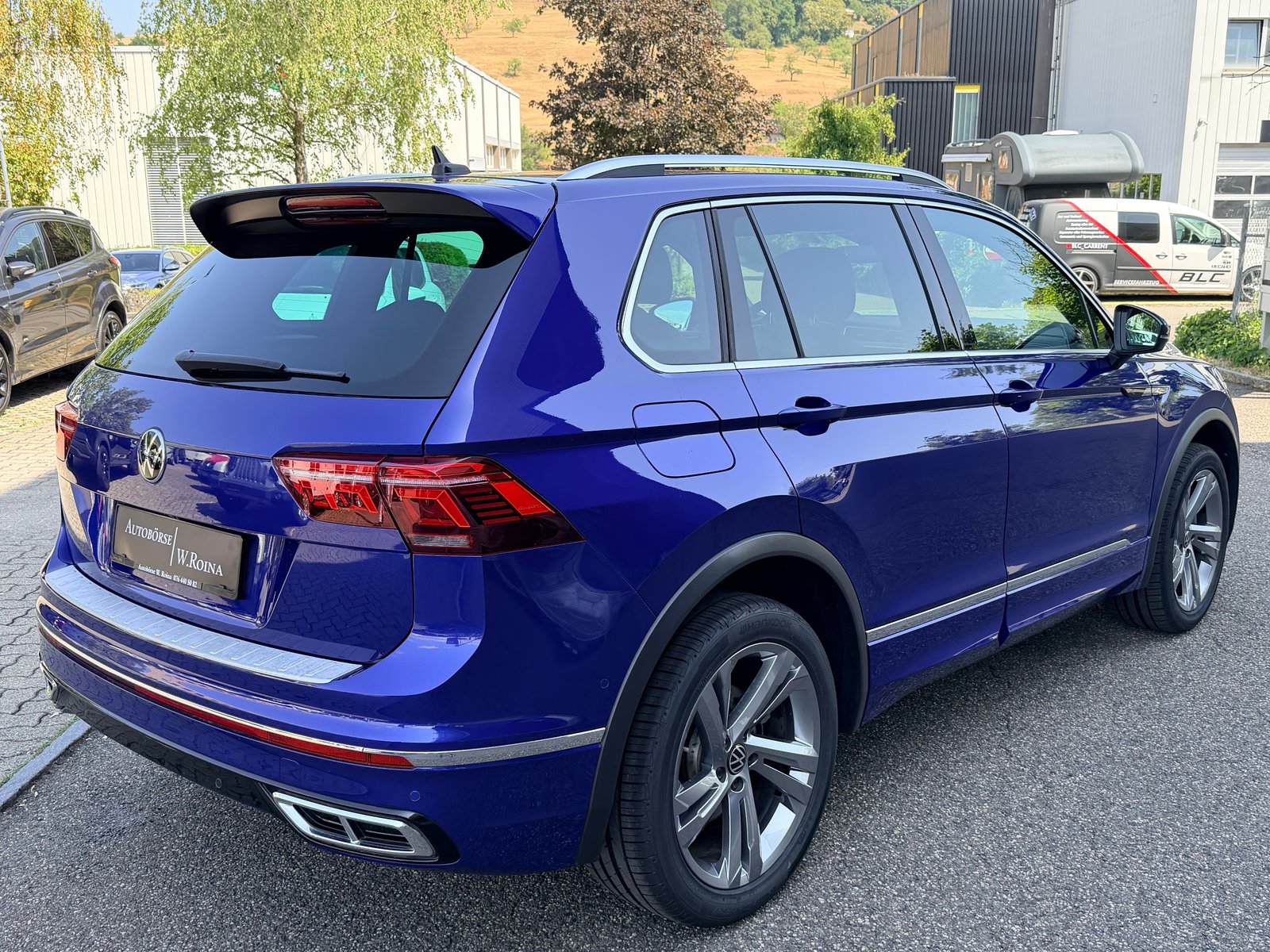 VW Tiguan 2.0TSI R-Line 4Motion DSG, Petrol, Second hand / Used, Automatic - 3