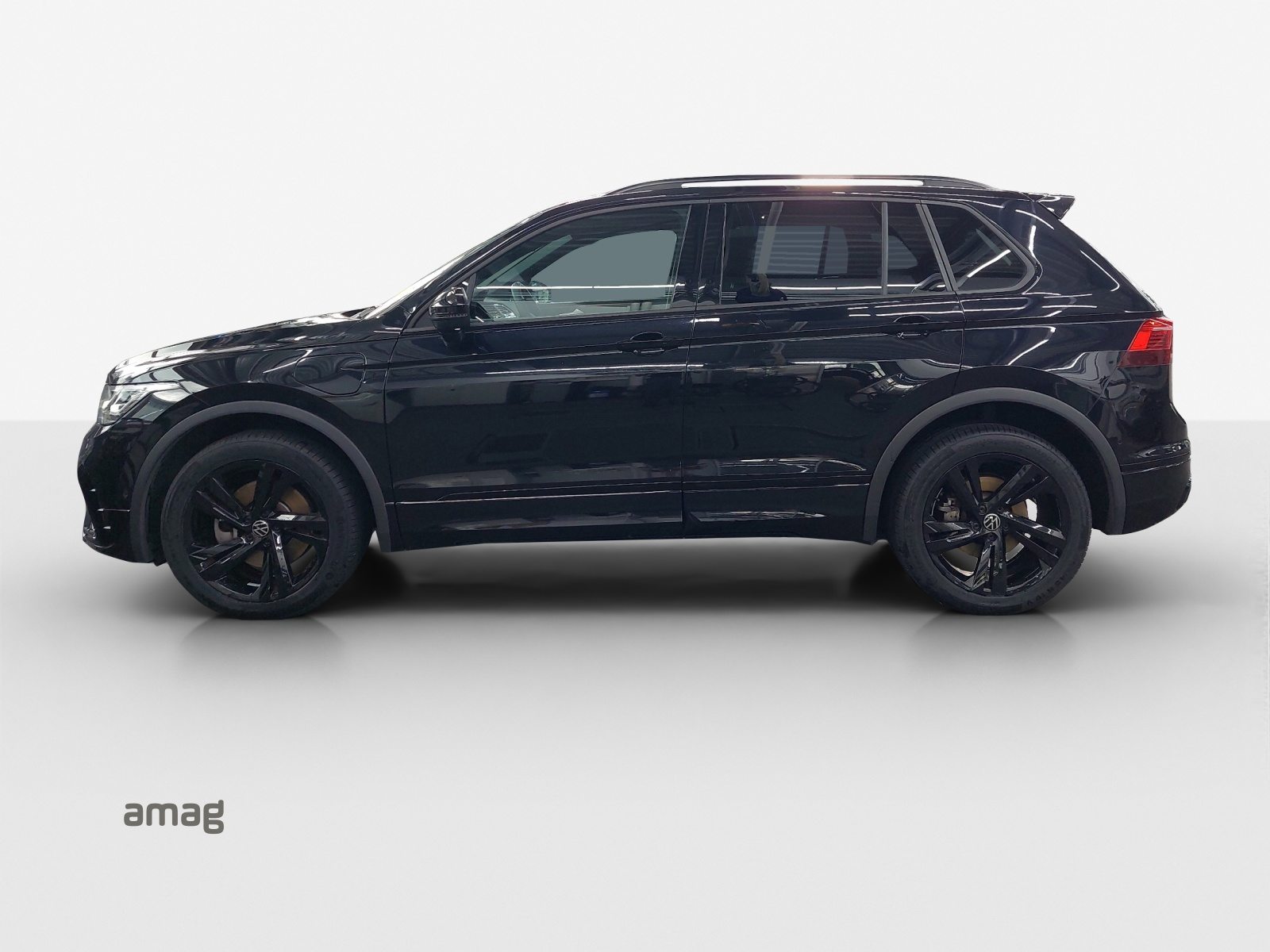 VW Tiguan R-Line, Voll-Hybrid Benzin/Elektro, Occasion / Gebraucht, Automatik - 2