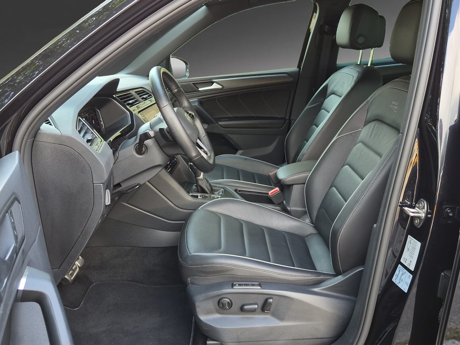 VW Tiguan R-Line SELECTION PHEV, Hybride Integrale Benzina/Elettrica, Occasioni / Usate, Automatico - 6