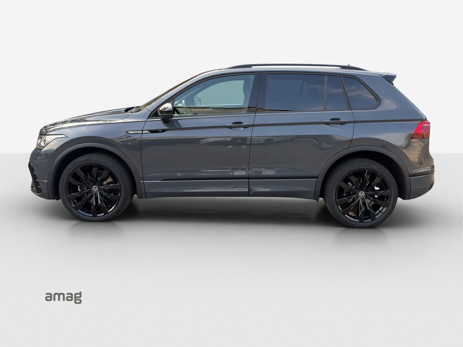 VW Tiguan R-Line, Benzina, Occasioni / Usate, Automatico - 2
