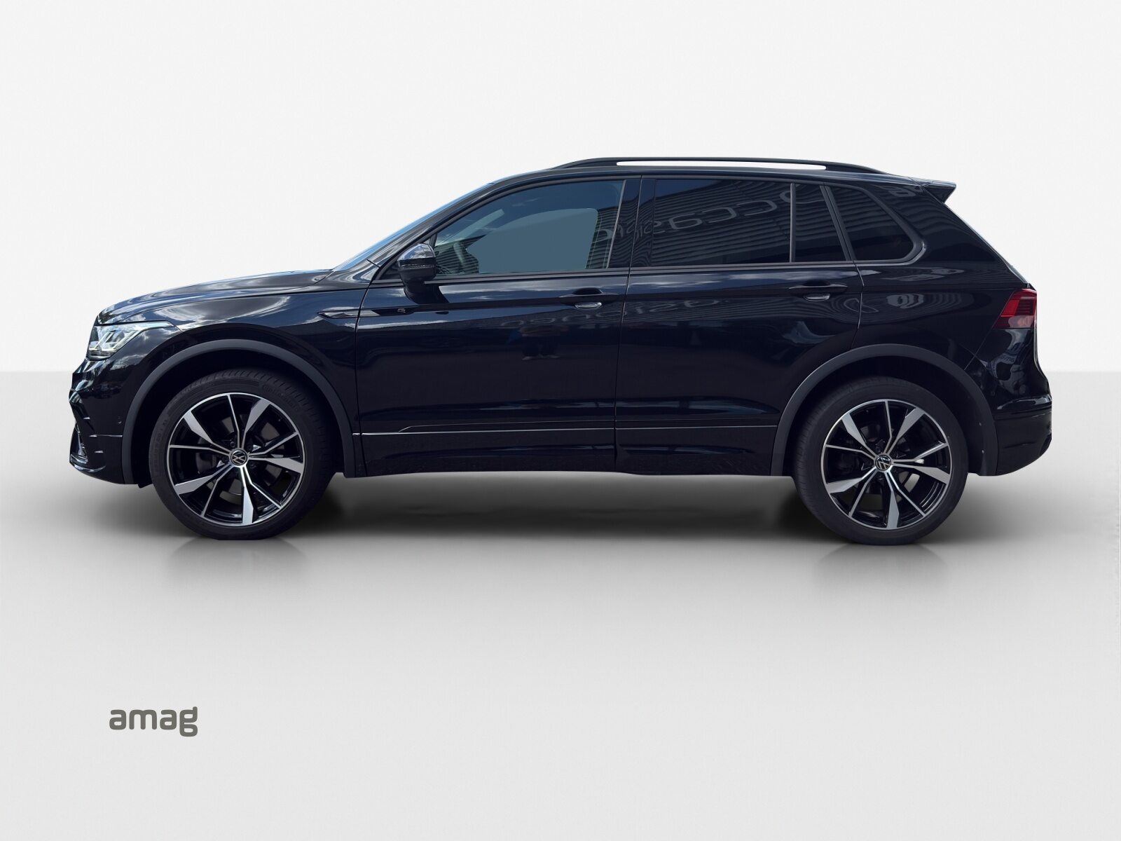 VW Tiguan R-Line, Benzina, Occasioni / Usate, Automatico - 2