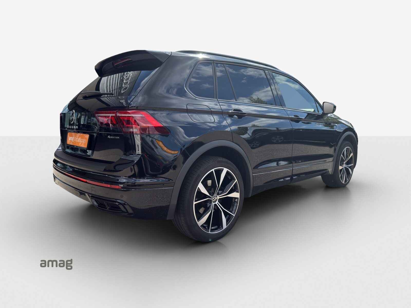 VW Tiguan R-Line, Benzina, Occasioni / Usate, Automatico - 5