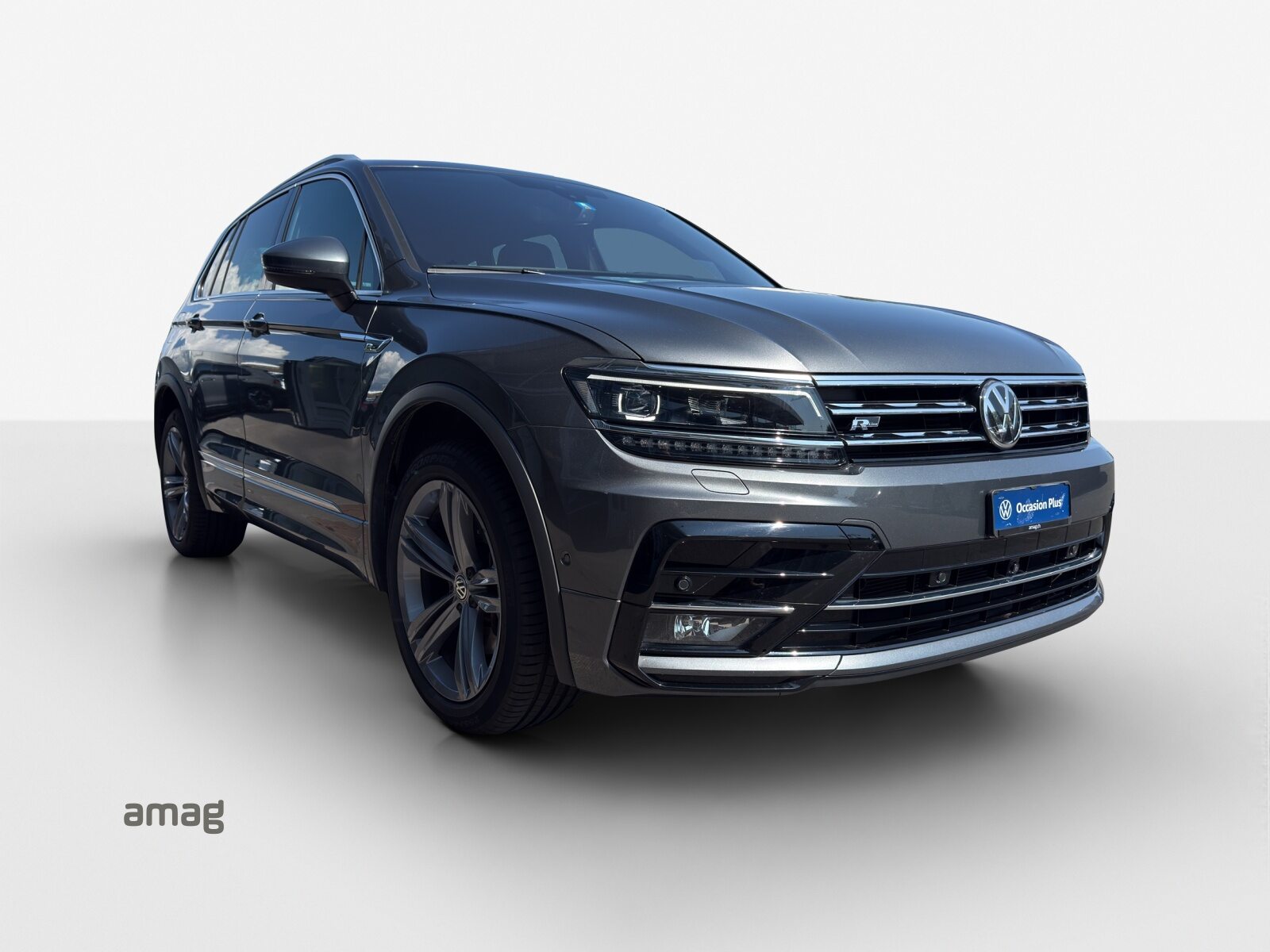VW Tiguan Highline, Benzin, Occasion / Gebraucht, Automatik - 6