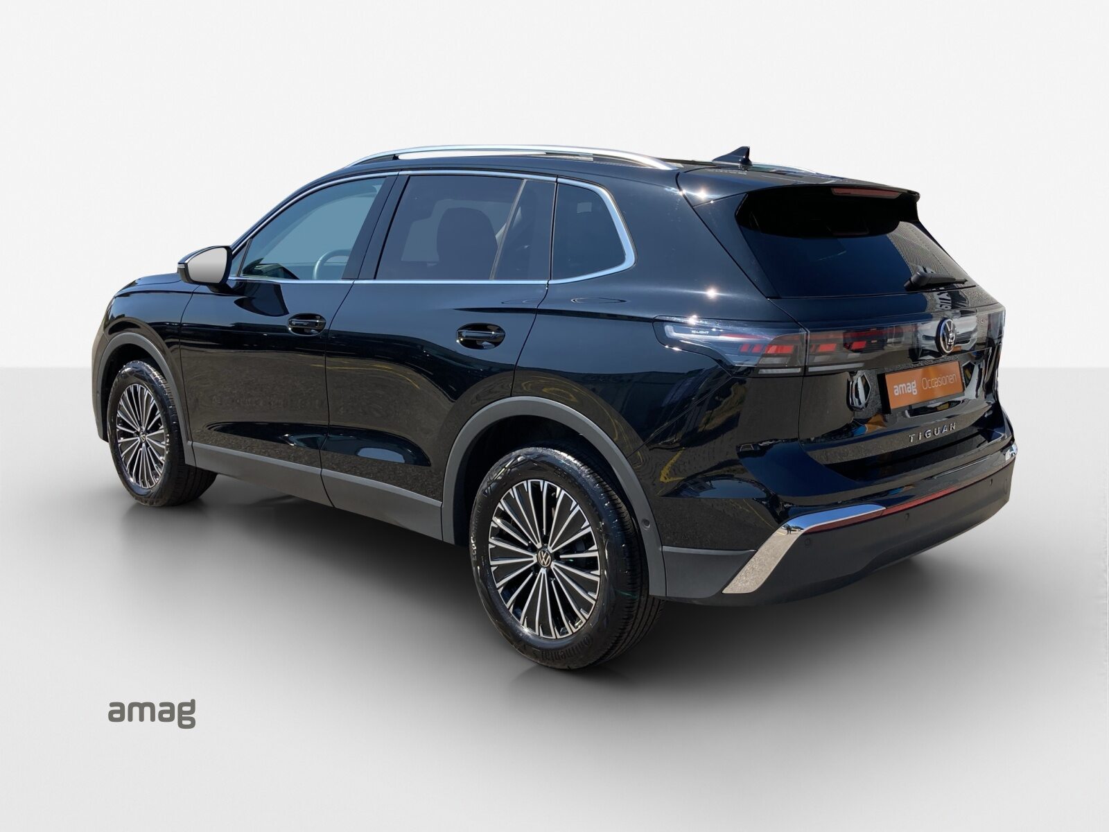 VW Tiguan Elegance, Benzin, Occasion / Gebraucht, Automatik - 3