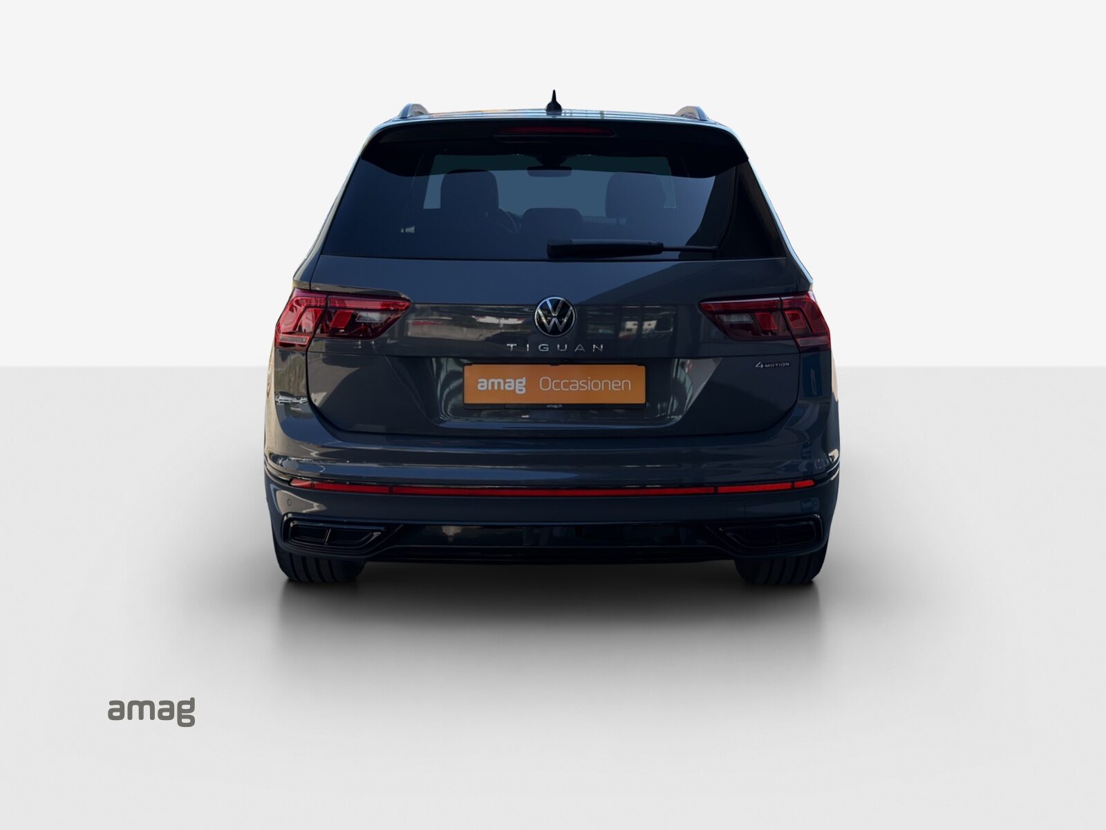 VW Tiguan R-Line, Petrol, Second hand / Used, Automatic - 4