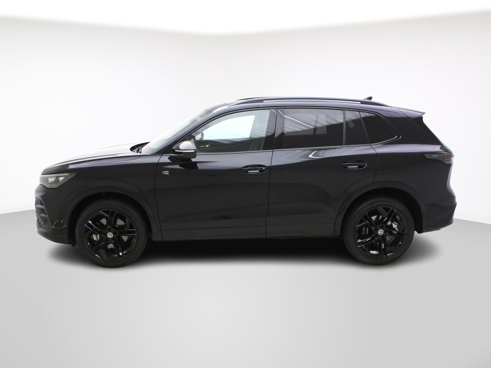 VW Tiguan 2.0 TSI DSG R-Line Black Style 4Motion, Petrol, Second hand / Used, Automatic - 3