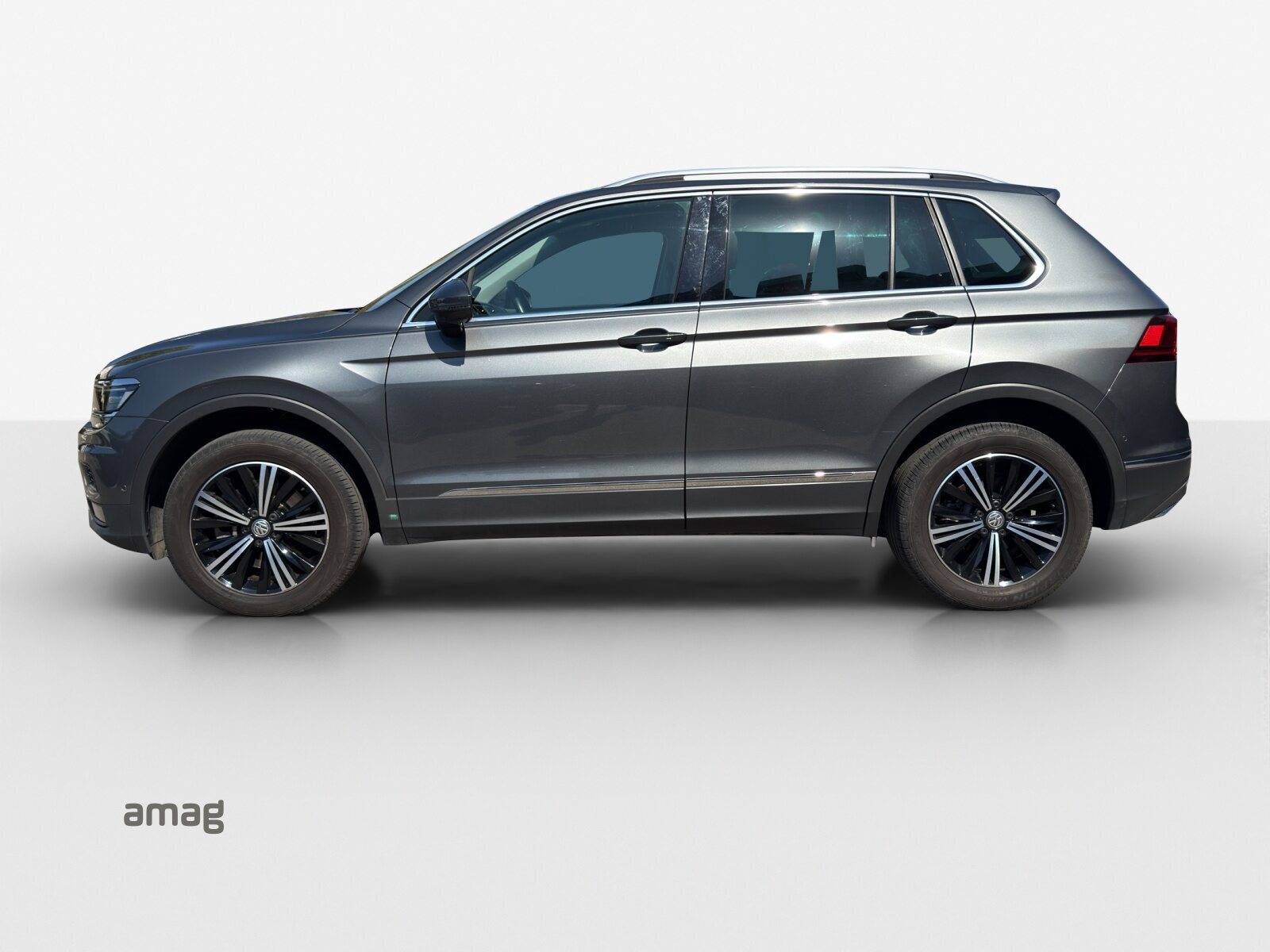 VW Tiguan Highline, Petrol, Second hand / Used, Automatic - 2