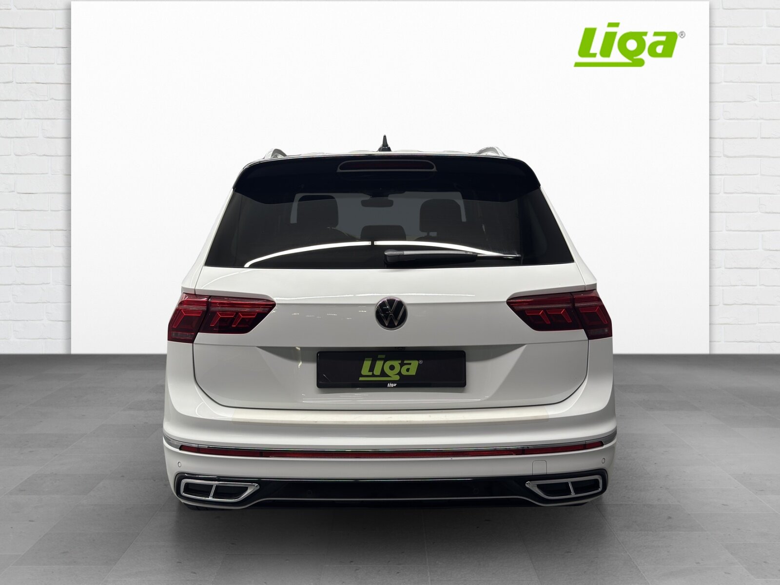 VW Tiguan Allspace 2.0 TSI R-Line DSG, Petrol, Second hand / Used, Automatic - 5
