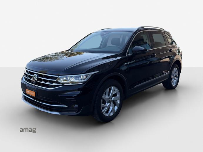 VW Tiguan Elegance, Petrol, Second hand / Used, Automatic