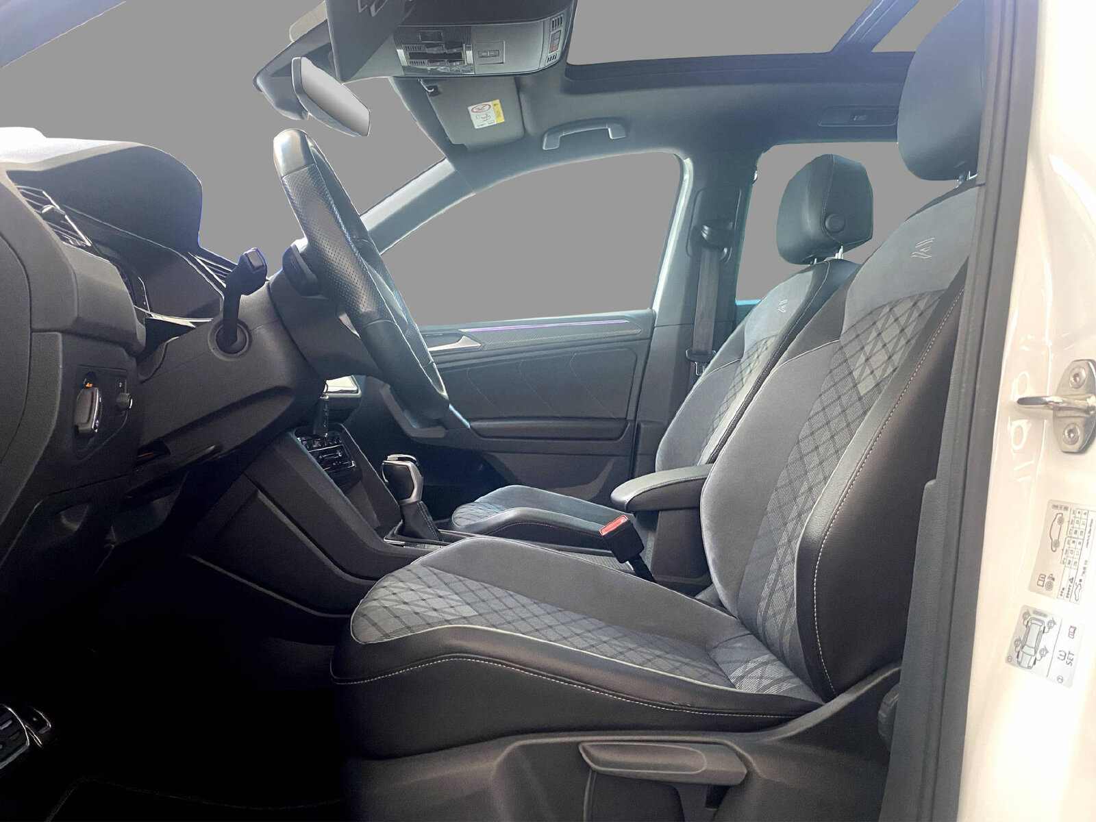 VW Tiguan 2.0 TDI SCR R-Line DSG, Diesel, Occasion / Utilisé, Automatique - 6