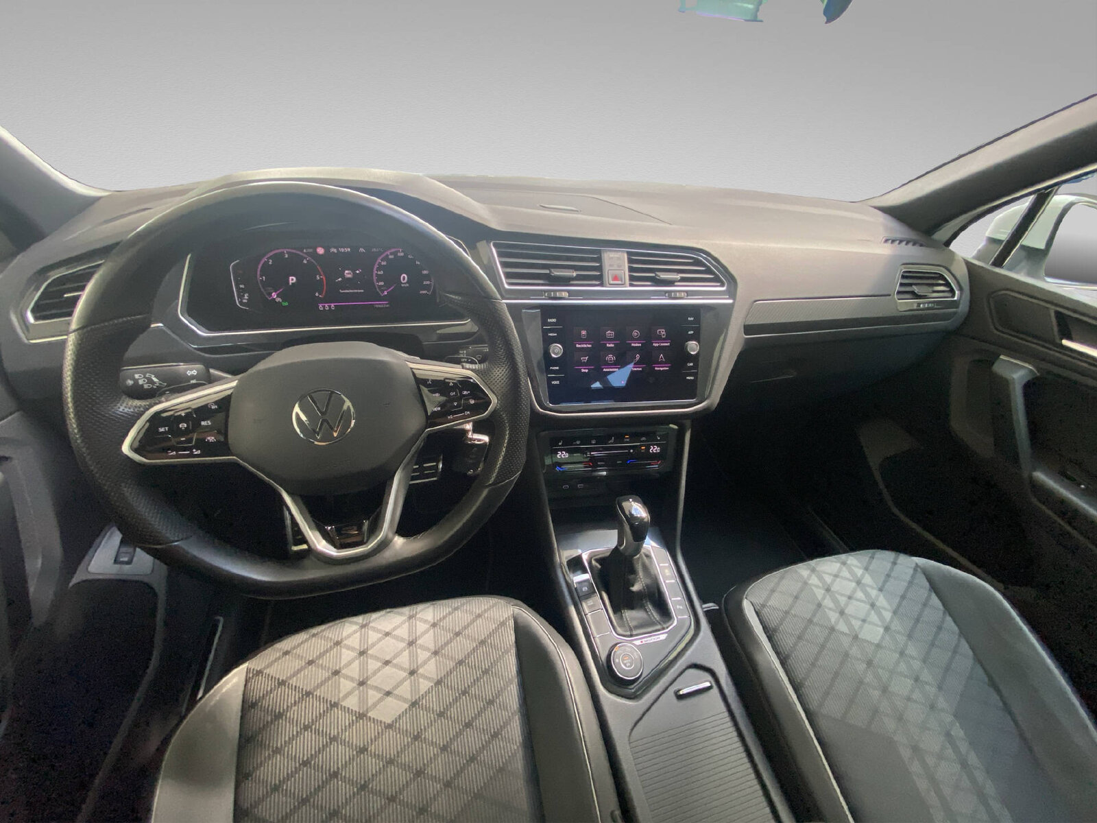 VW Tiguan 2.0 TDI SCR R-Line DSG, Diesel, Occasion / Utilisé, Automatique - 7