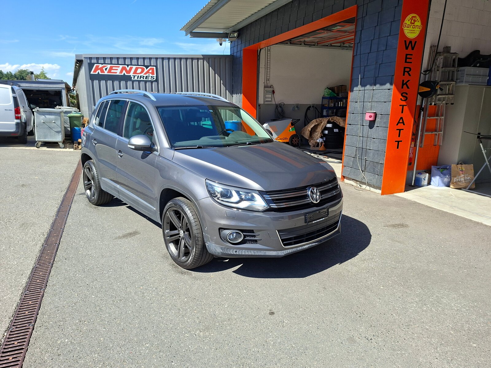 VW Tiguan 1.4 TSI TrendFun 4Motion, Essence, Occasion / Utilisé, Manuelle - 2
