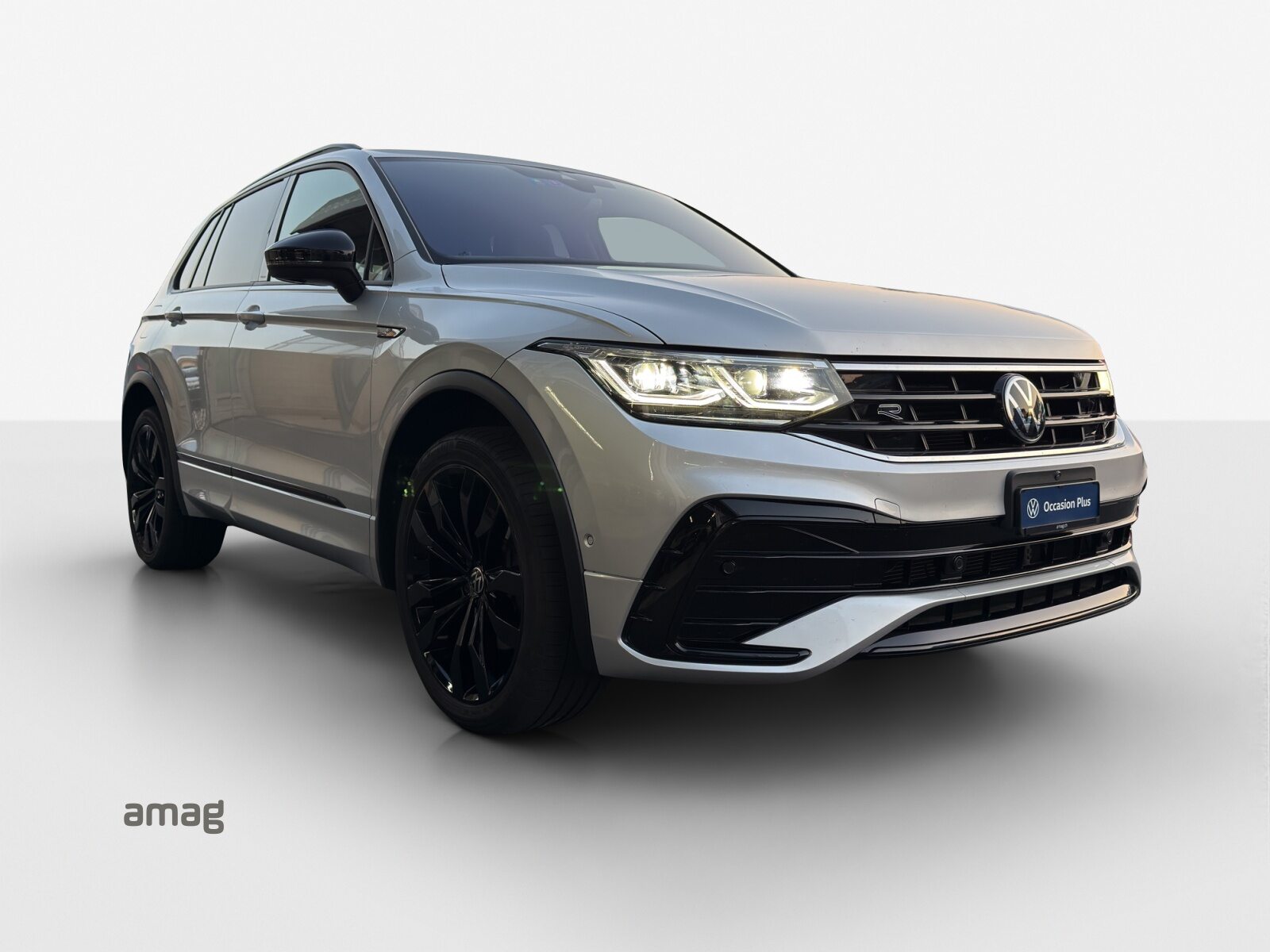 VW Tiguan R-Line, Benzin, Occasion / Gebraucht, Automatik - 6