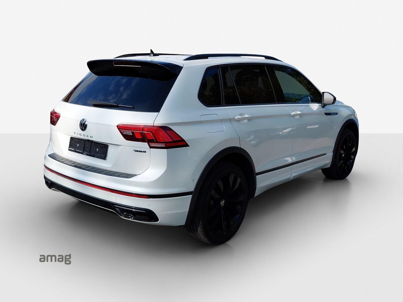 VW Tiguan R-Line, Petrol, Second hand / Used, Automatic - 5