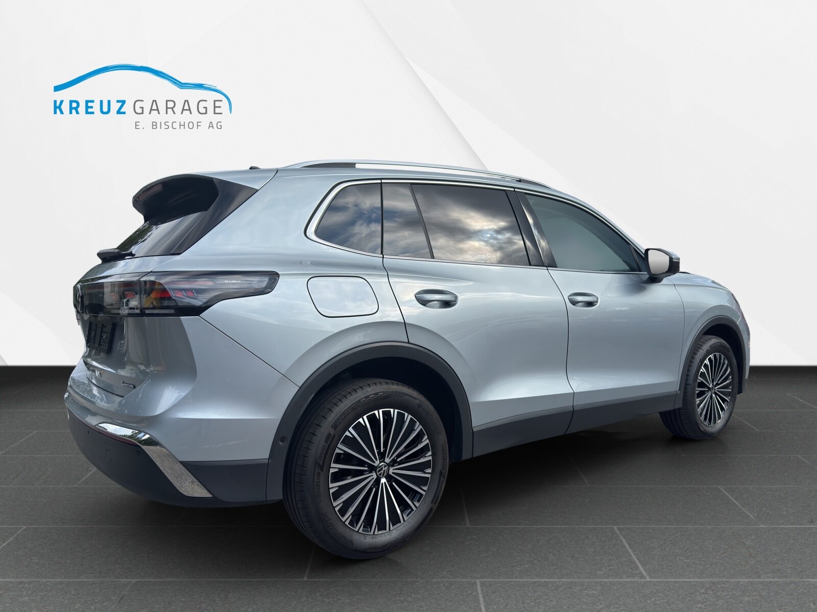 VW Tiguan 2.0 TSI DSG Elegance 4Motion, Benzin, Occasion / Gebraucht, Automatik - 5