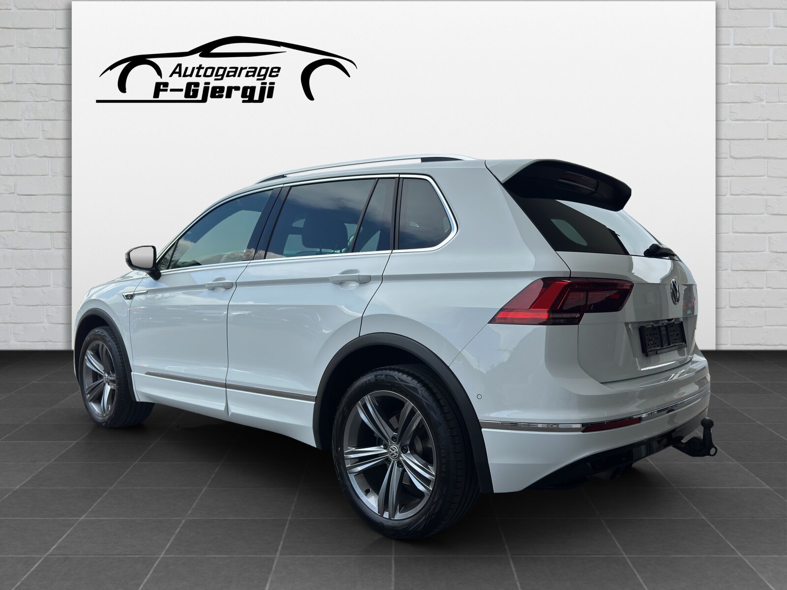 VW Tiguan 2.0TSI Highline R-LINE 4Motion DSG, Essence, Occasion / Utilisé, Automatique - 4