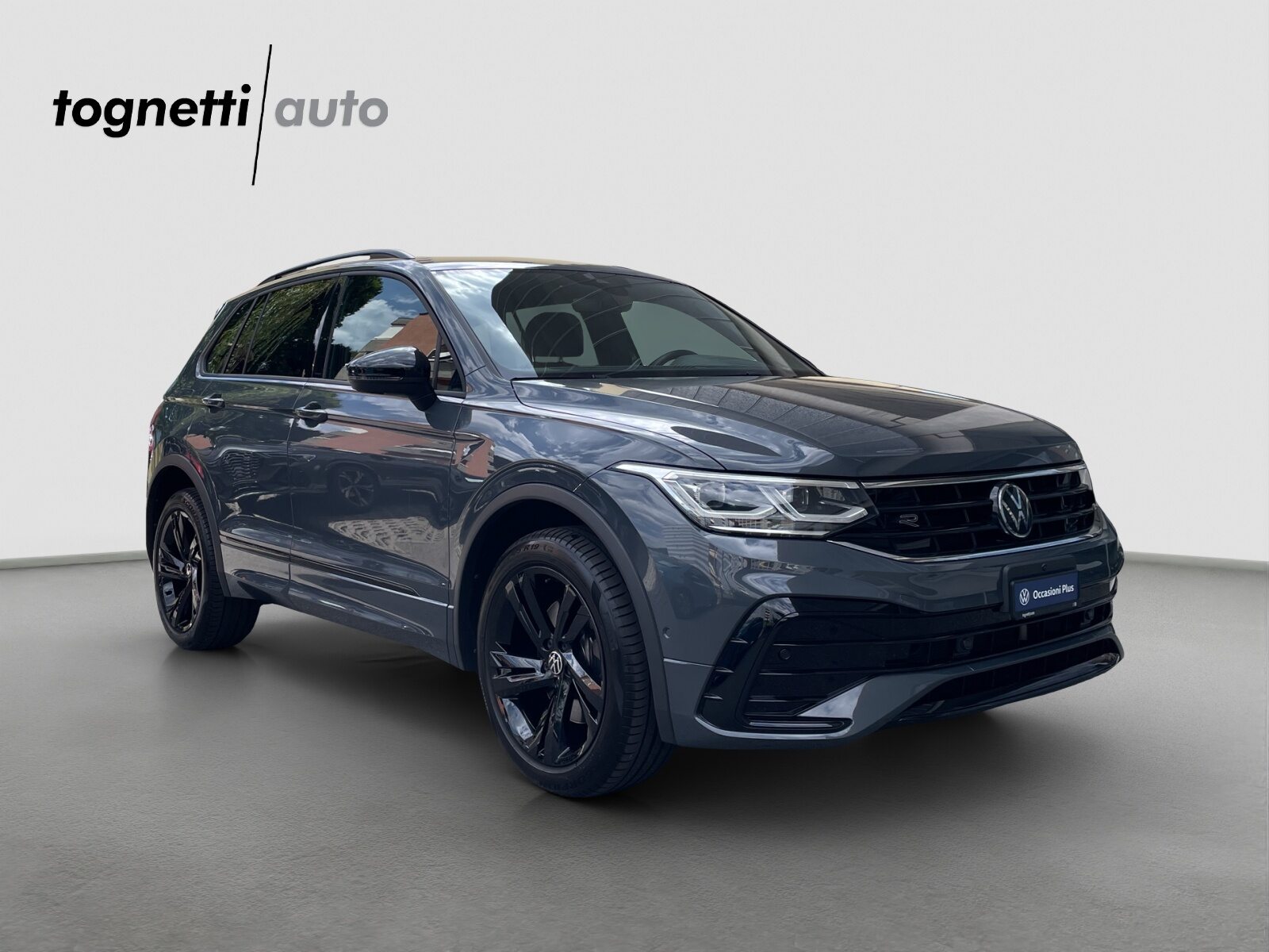 VW Tiguan R-Line SELECTION PHEV, Voll-Hybrid Benzin/Elektro, Occasion / Gebraucht, Automatik - 2