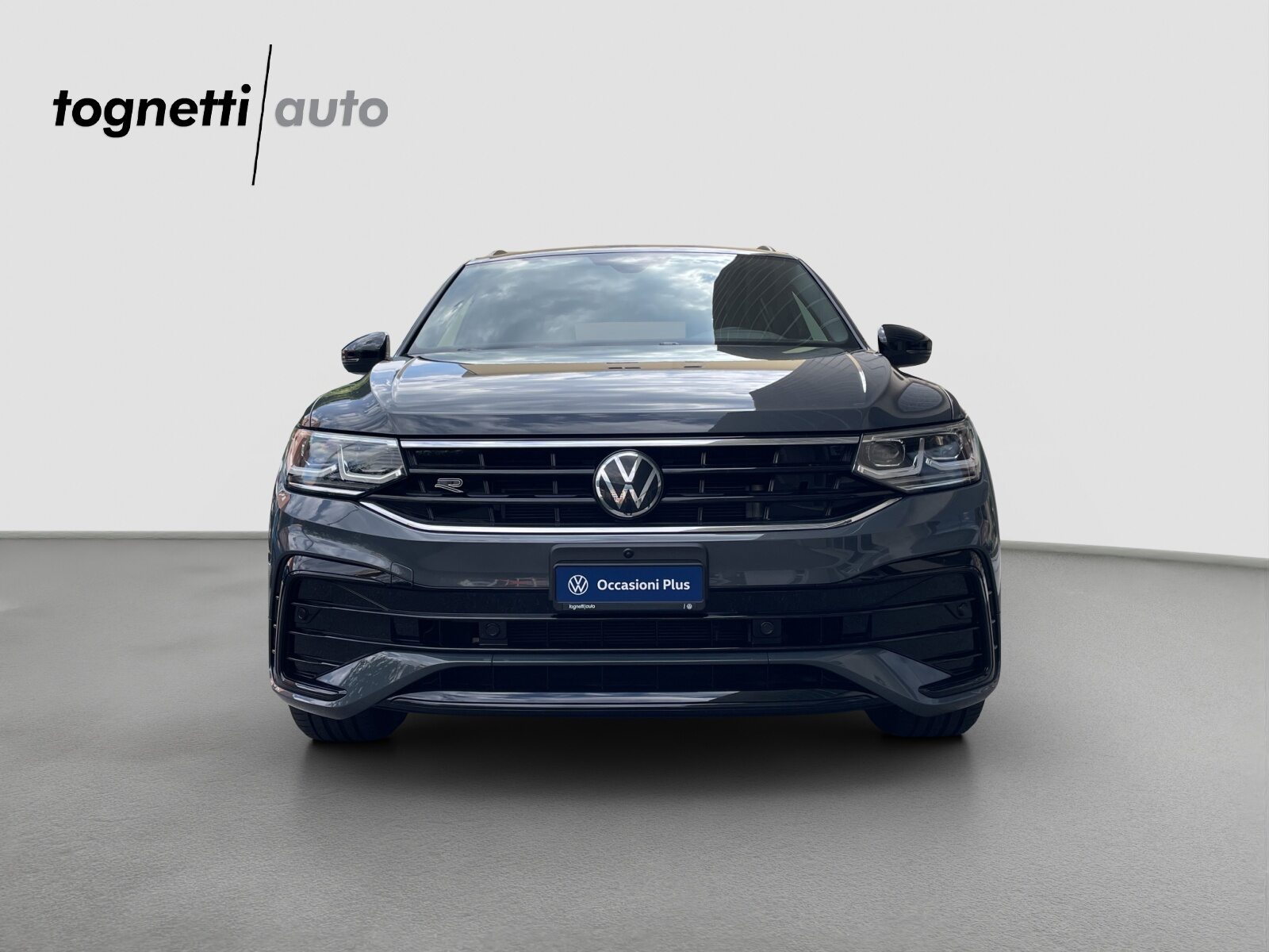 VW Tiguan R-Line SELECTION PHEV, Voll-Hybrid Benzin/Elektro, Occasion / Gebraucht, Automatik - 7