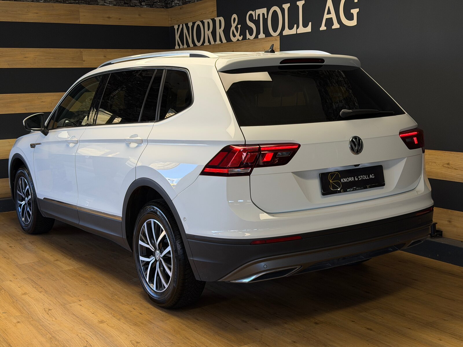 VW Tiguan Allspace 2.0 TDI SCR Comfortline 4MotionDSG, Diesel, Occasion / Gebraucht, Automatik - 5