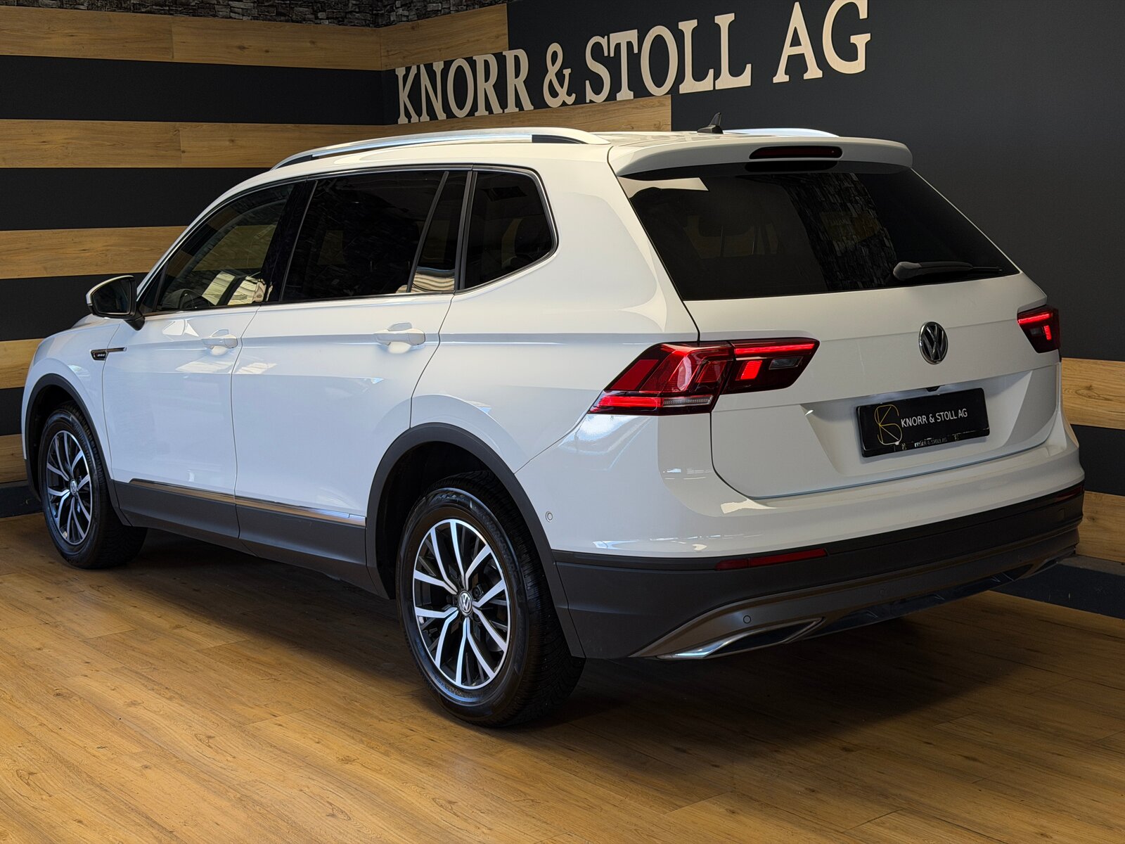 VW Tiguan Allspace 2.0 TDI SCR Comfortline 4MotionDSG, Diesel, Occasion / Gebraucht, Automatik - 6
