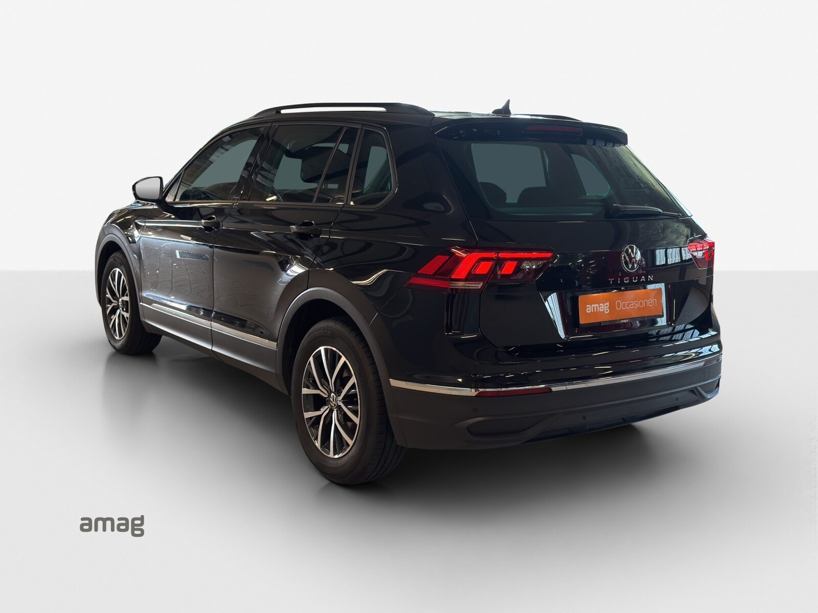 VW Tiguan Life, Benzin, Occasion / Gebraucht, Automatik - 3