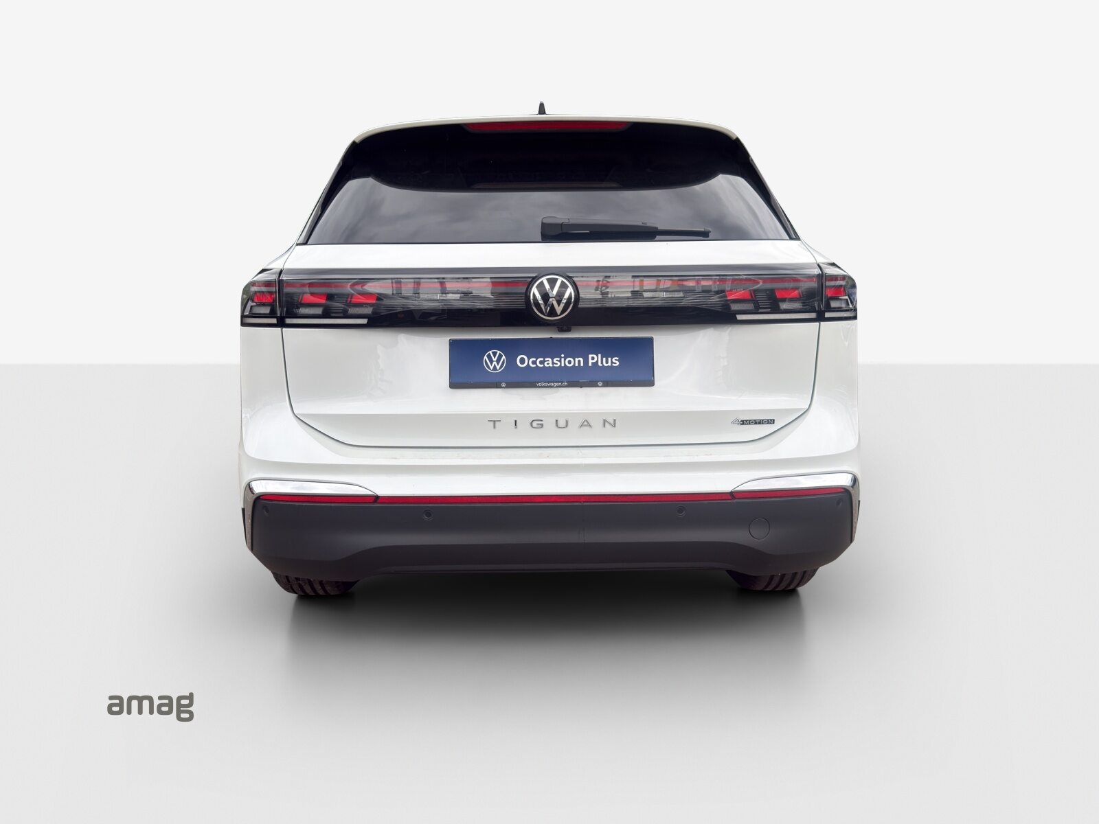 VW Tiguan Elegance, Petrol, Second hand / Used, Automatic - 4