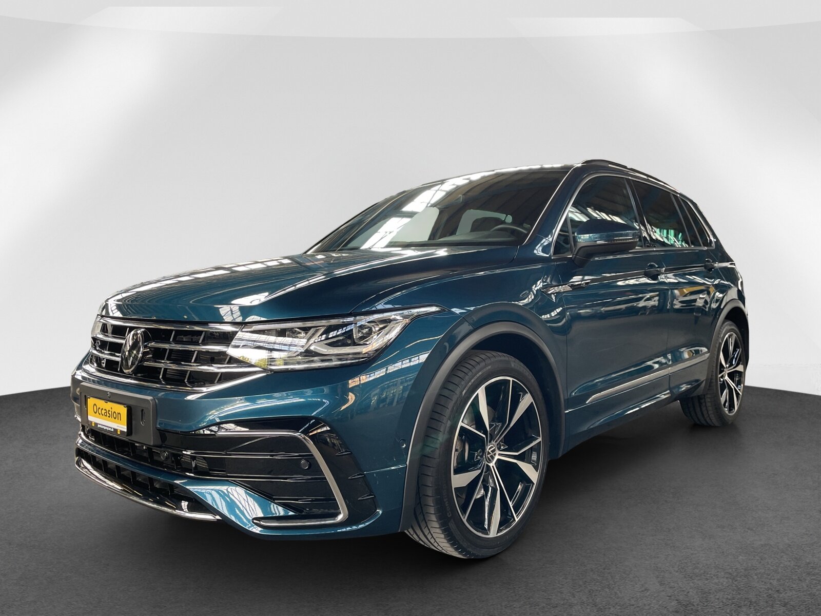 VW Tiguan 2.0 TSI R-Line DSG, Benzin, Occasion / Gebraucht, Automatik - 3