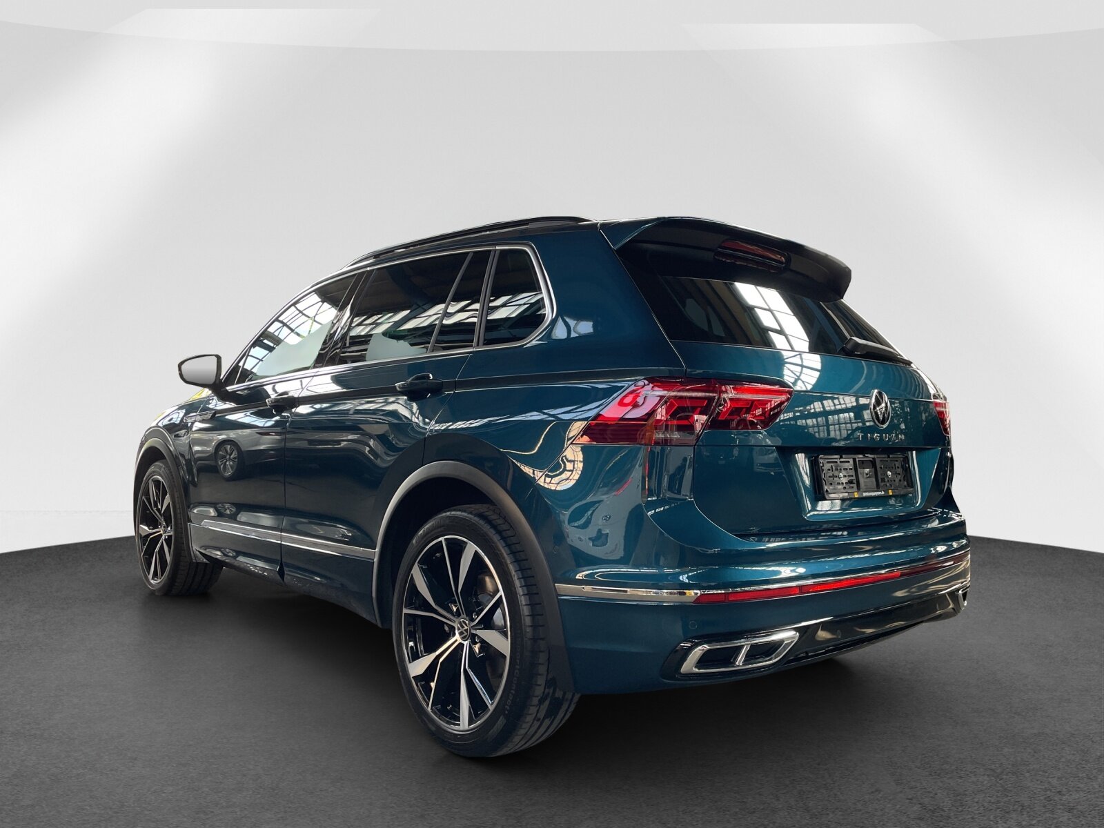 VW Tiguan 2.0 TSI R-Line DSG, Benzin, Occasion / Gebraucht, Automatik - 4