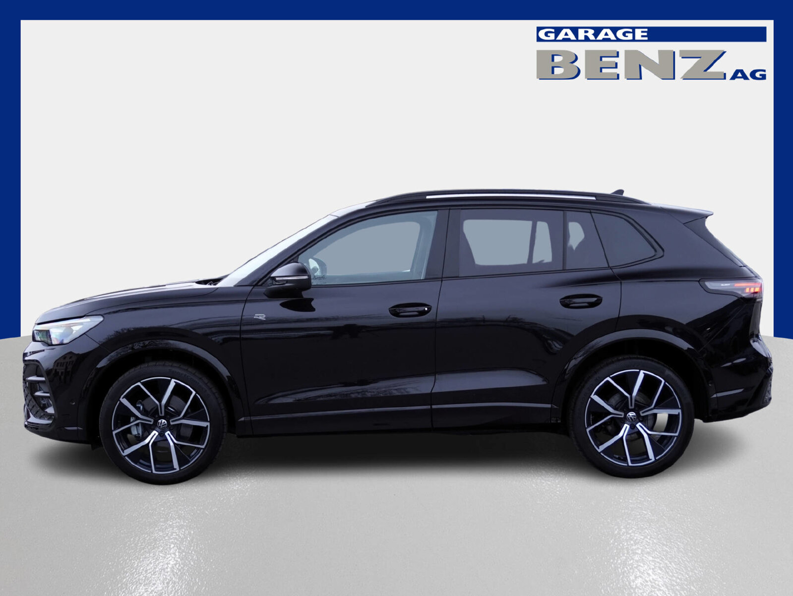 VW Tiguan 2.0 TSI R-Line DSG 4Motion, Petrol, Second hand / Used, Automatic - 4
