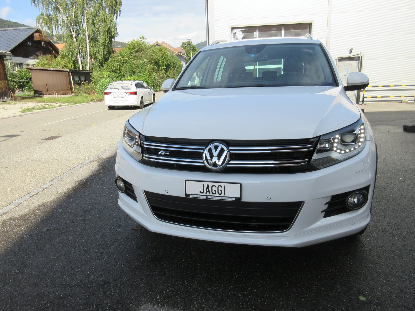 VW Tiguan 1.4 TSI R-Line Design 4Motion, Petrol, Second hand / Used, Manual - 6
