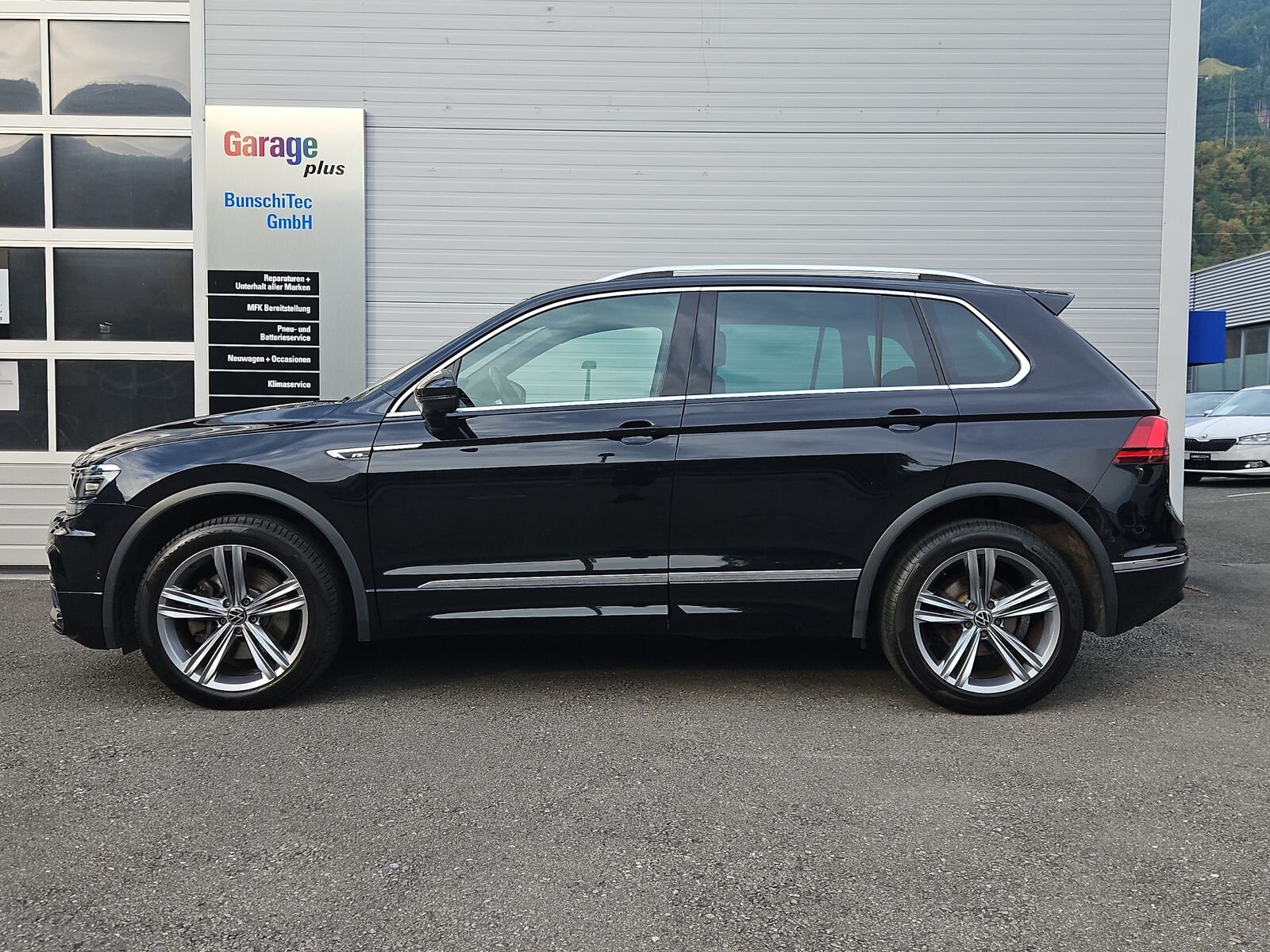 VW Tiguan 2.0 TDI SCR Highline DSG, Diesel, Second hand / Used, Automatic - 2