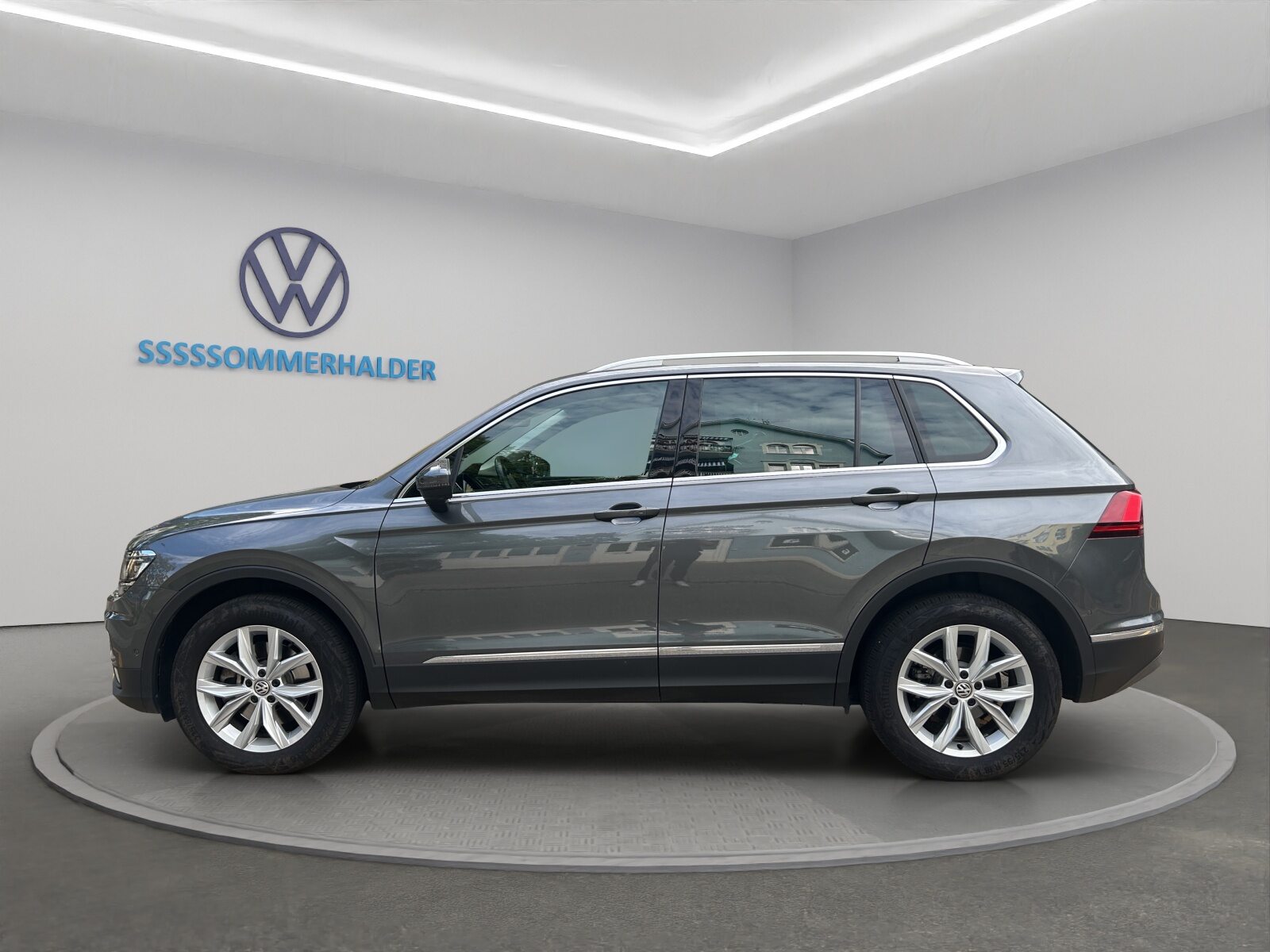 VW NEW Tiguan Highline, Diesel, Occasioni / Usate, Automatico - 2