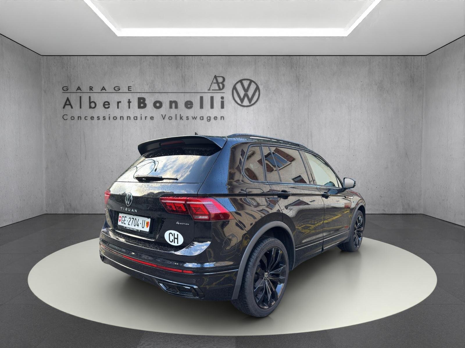VW Tiguan 2.0TSI R-Line 4Motion DSG, Benzin, Occasion / Gebraucht, Automatik - 3