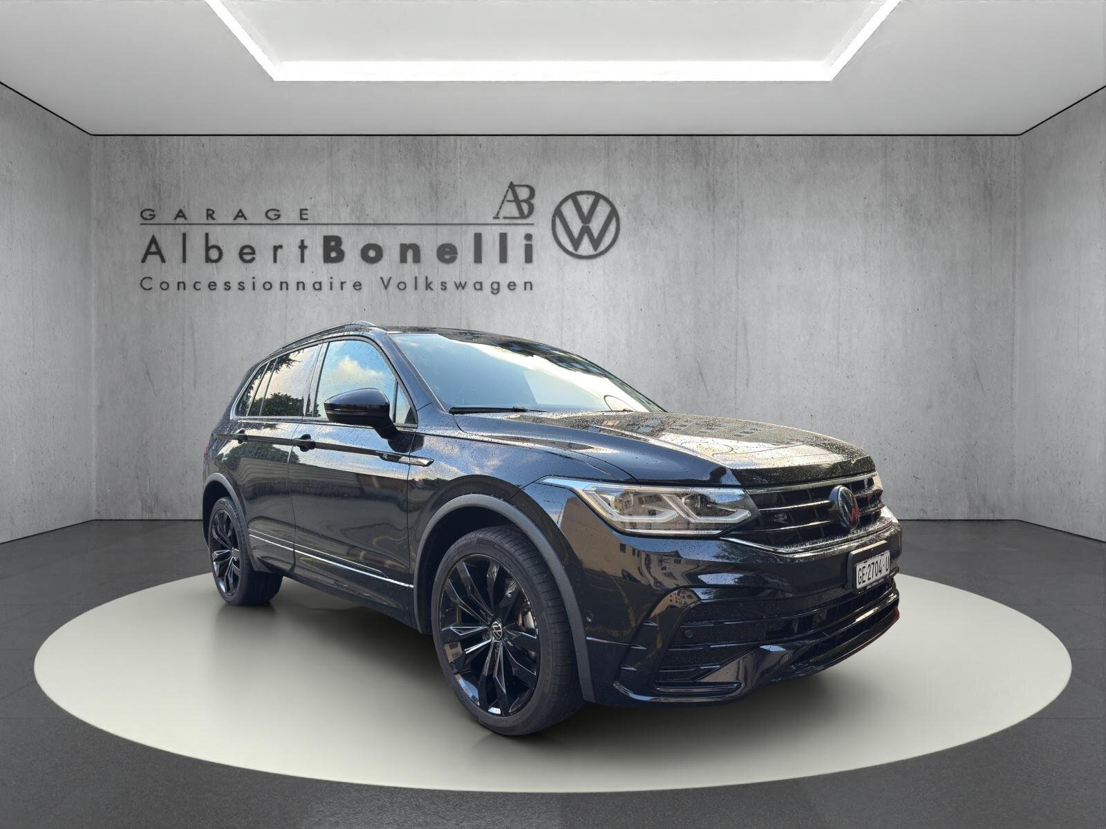 VW Tiguan 2.0TSI R-Line 4Motion DSG, Benzin, Occasion / Gebraucht, Automatik - 4