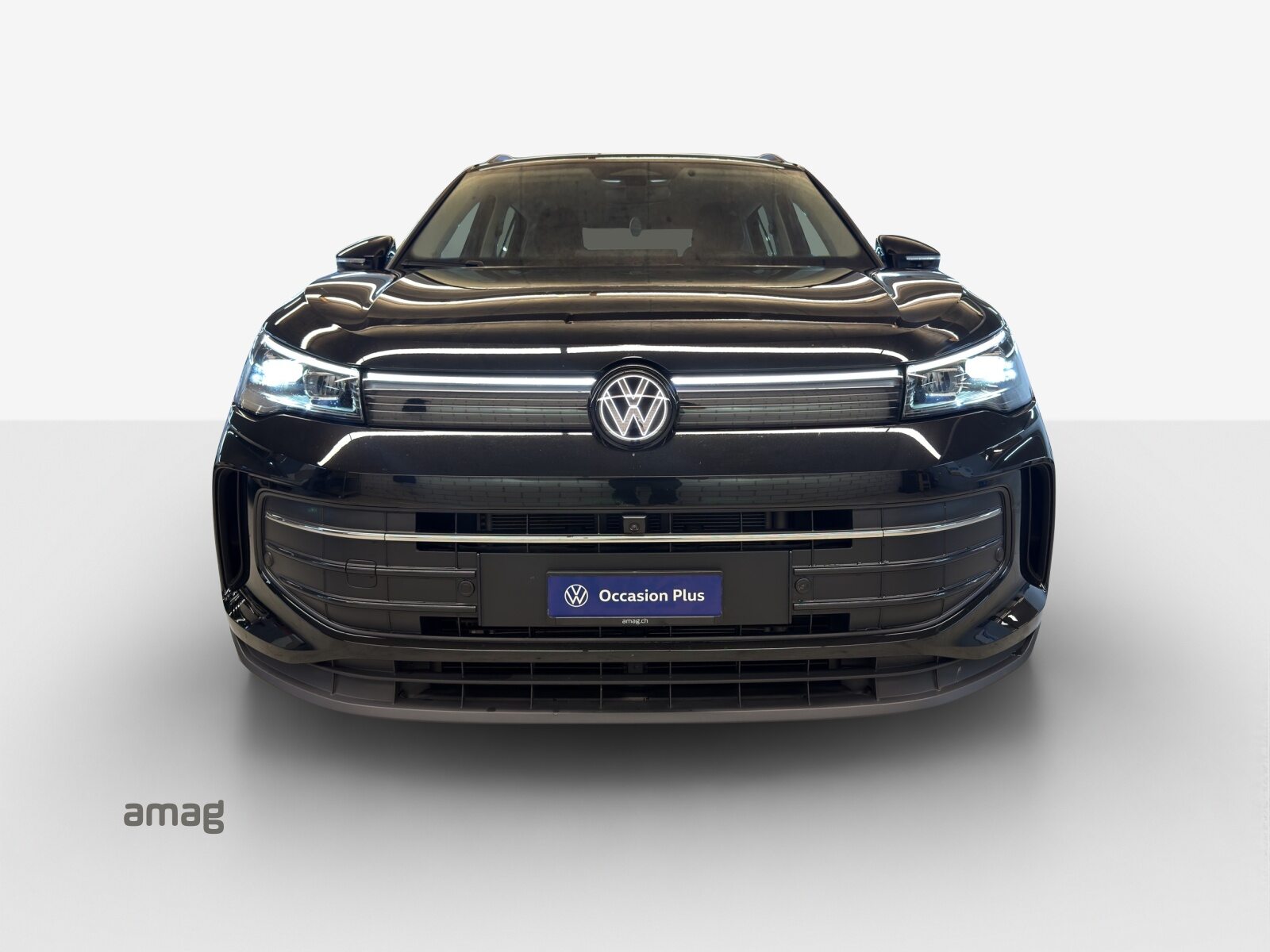VW Tiguan Life, Petrol, Second hand / Used, Automatic - 7