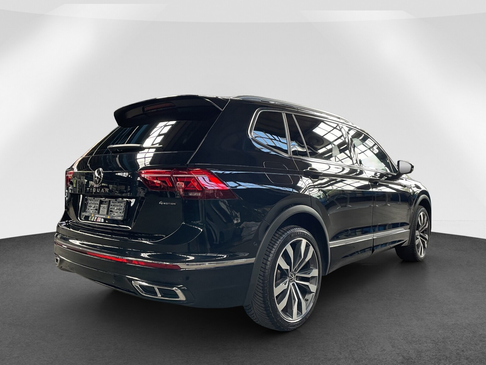 VW Tiguan Allspace 2.0 TSI R-Line DSG 7.PL, Petrol, Second hand / Used, Automatic - 6