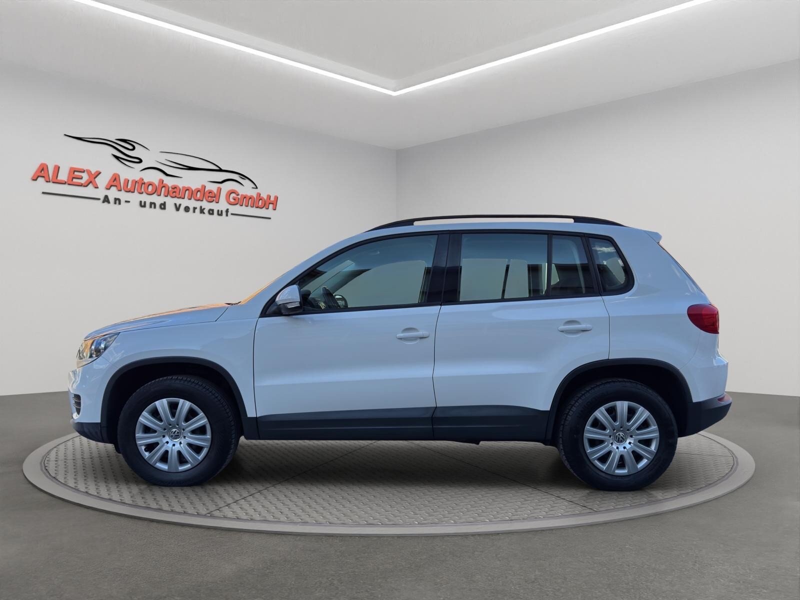 VW Tiguan 2.0 TDI BMT Design 4Motion, Diesel, Occasioni / Usate, Manuale - 3