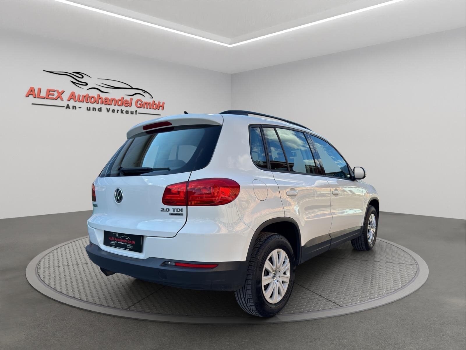 VW Tiguan 2.0 TDI BMT Design 4Motion, Diesel, Occasioni / Usate, Manuale - 7