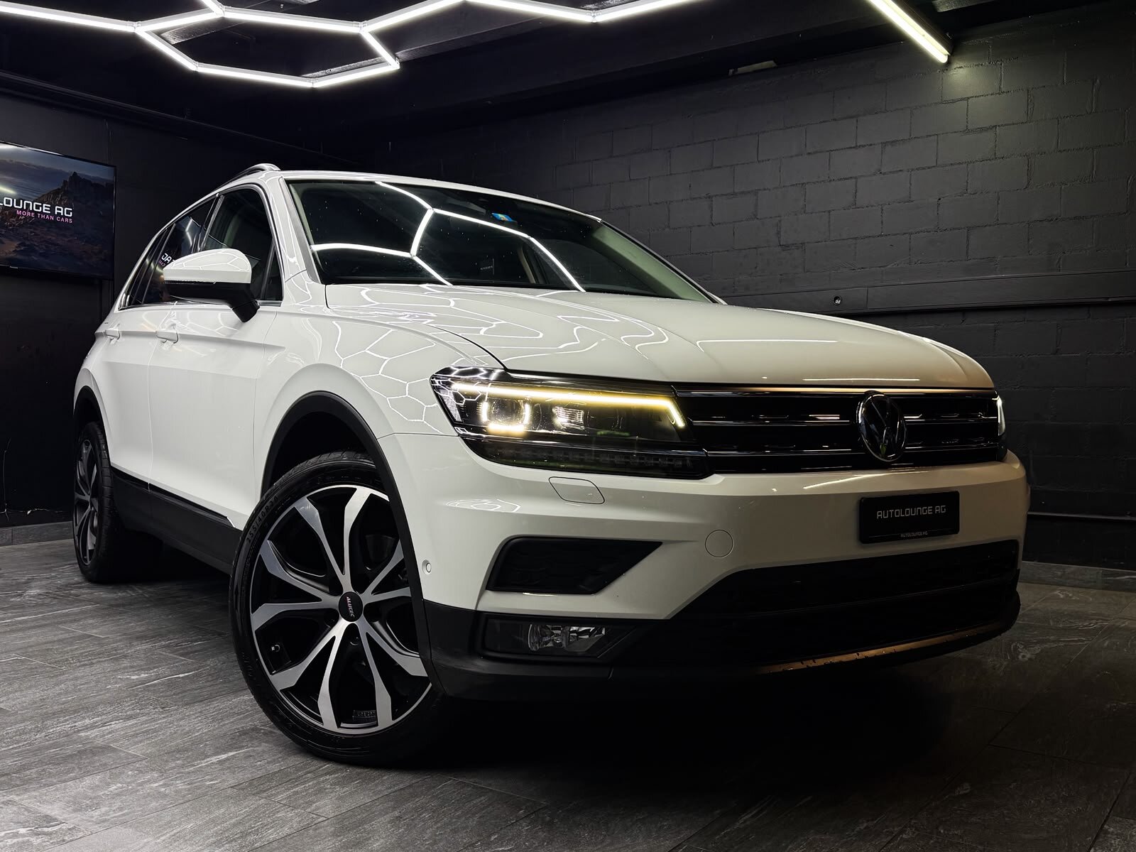 VW Tiguan 2.0 TDI SCR 4Motion DSG *AHK*