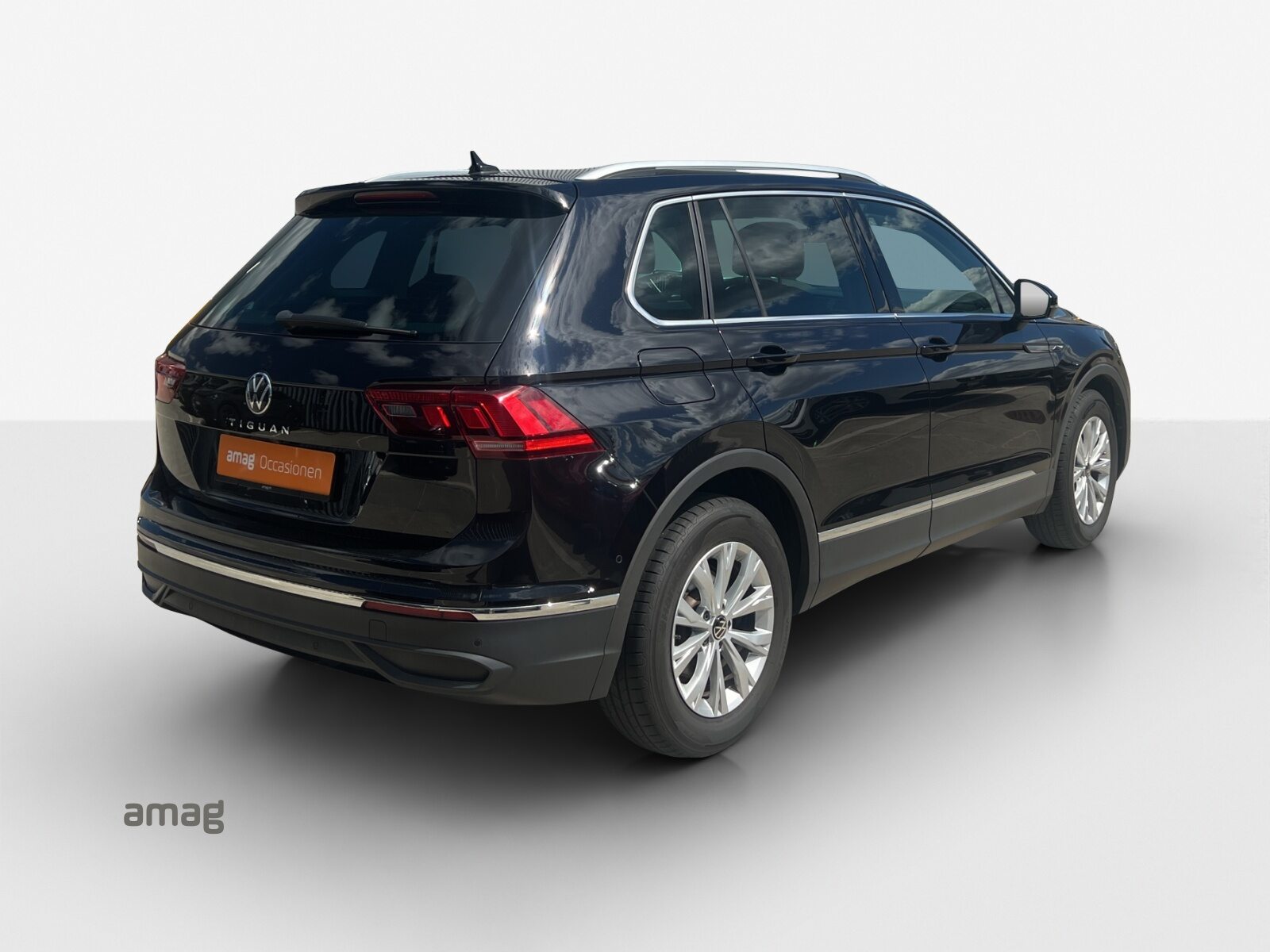 VW Tiguan Life, Benzin, Occasion / Gebraucht, Automatik - 5