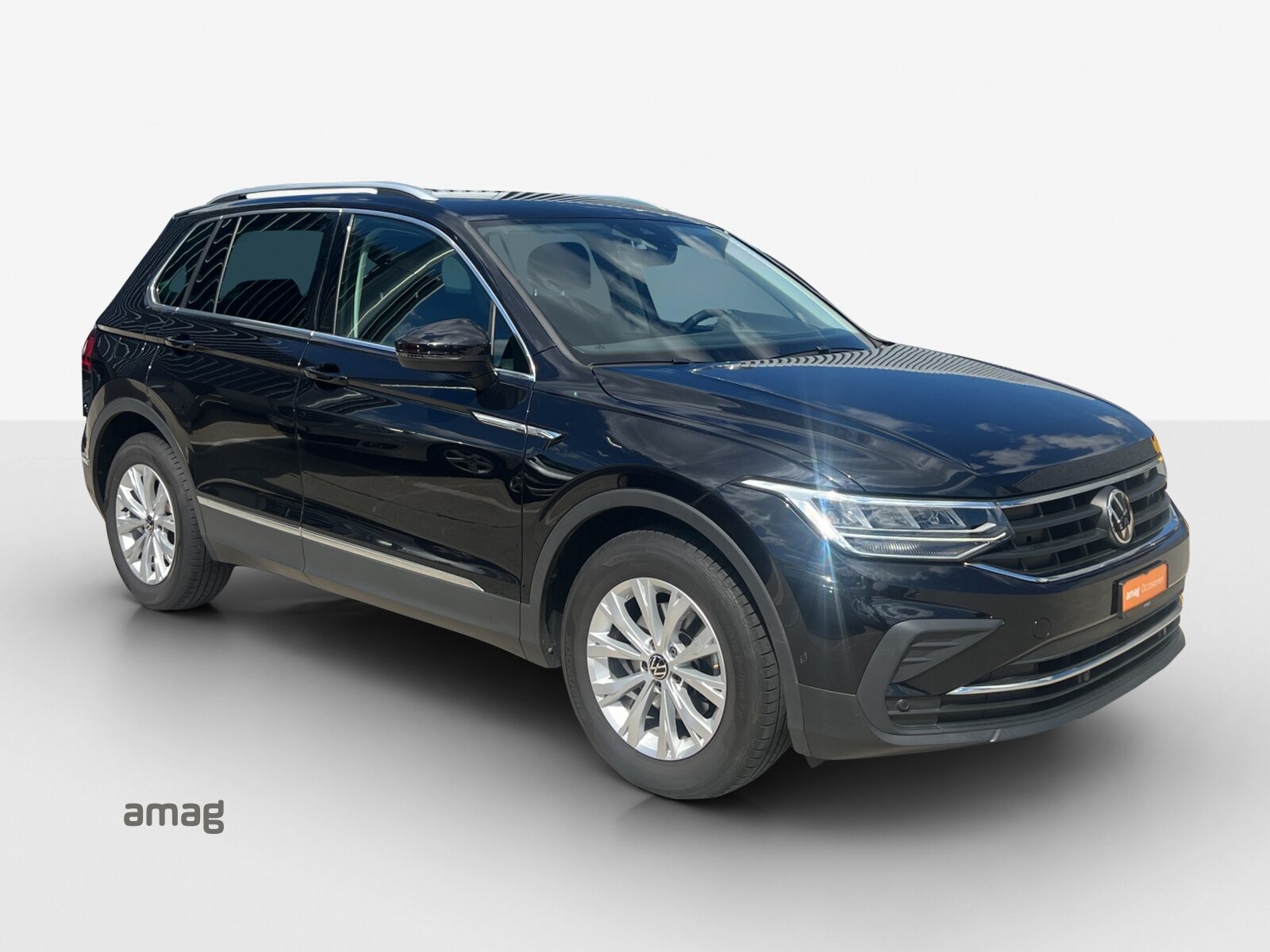 VW Tiguan Life, Benzin, Occasion / Gebraucht, Automatik - 6
