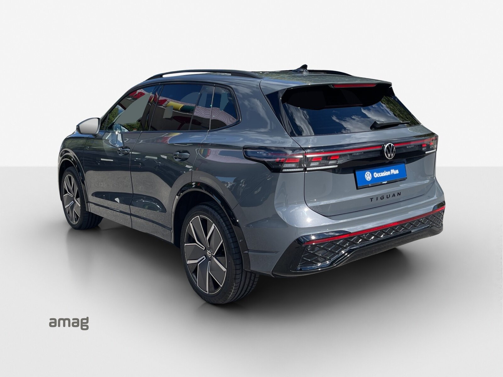 VW Tiguan R-Line, Benzin, Occasion / Gebraucht, Automatik - 3
