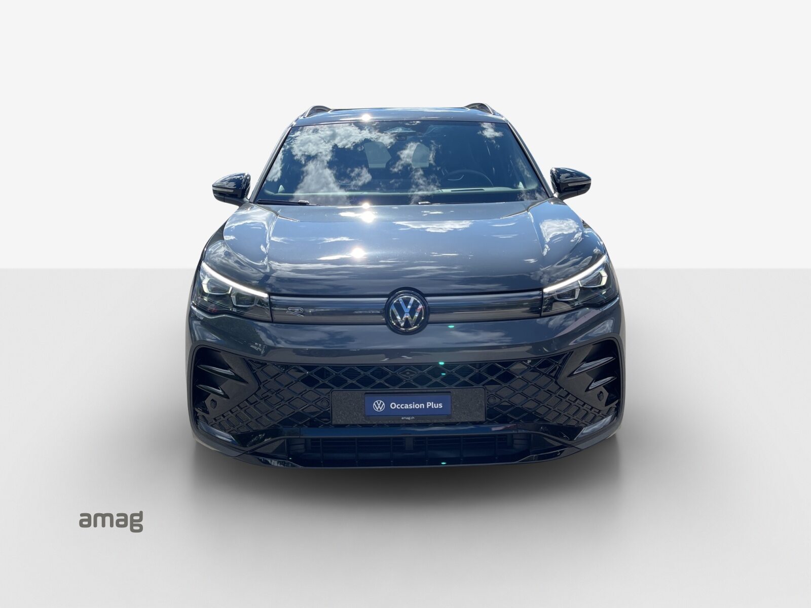 VW Tiguan R-Line, Benzin, Occasion / Gebraucht, Automatik - 7