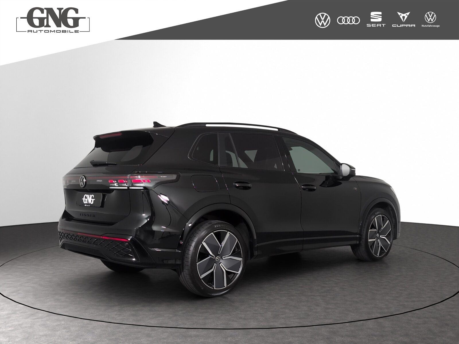 VW Tiguan R-Line UNITED, Benzin, Occasion / Gebraucht, Automatik - 3