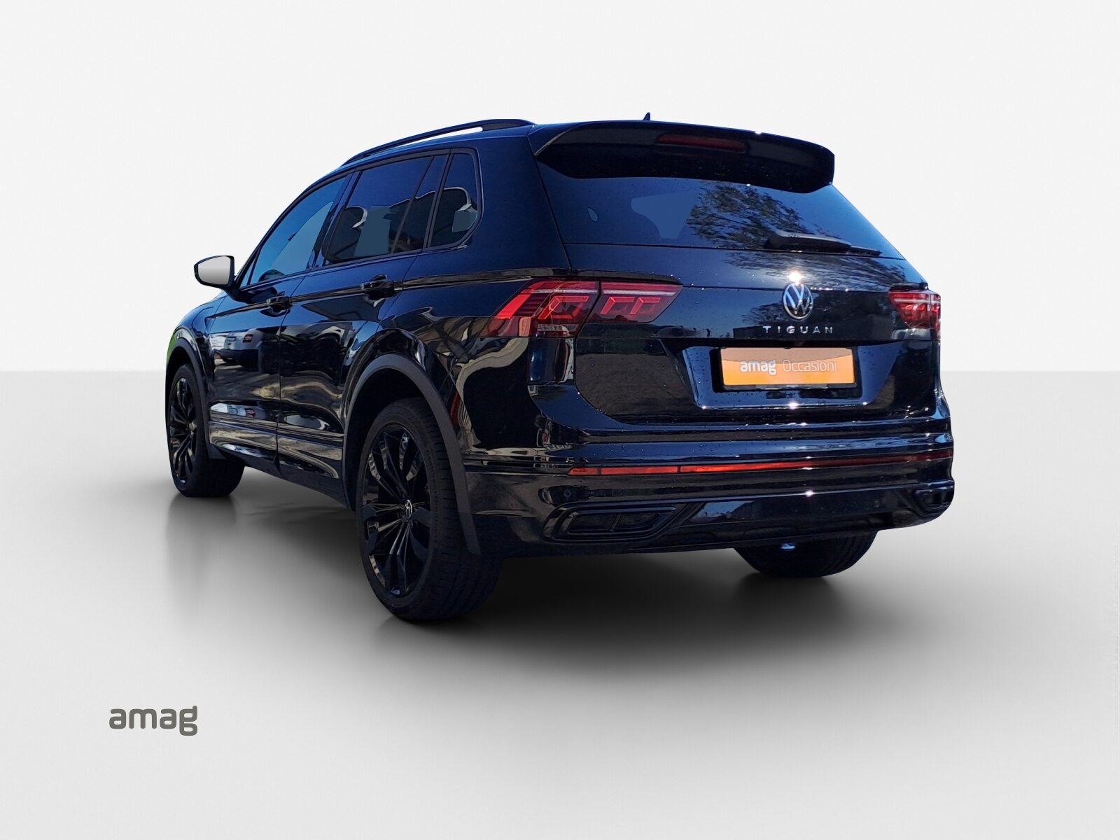 VW Tiguan R-Line SELECTION PHEV, Voll-Hybrid Benzin/Elektro, Occasion / Gebraucht, Automatik - 3