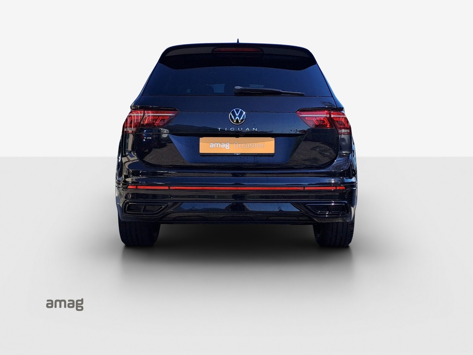 VW Tiguan R-Line SELECTION PHEV, Voll-Hybrid Benzin/Elektro, Occasion / Gebraucht, Automatik - 4