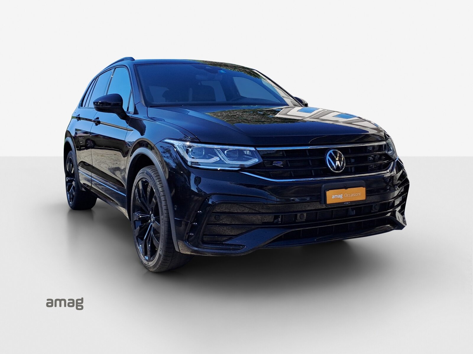 VW Tiguan R-Line SELECTION PHEV, Voll-Hybrid Benzin/Elektro, Occasion / Gebraucht, Automatik - 6