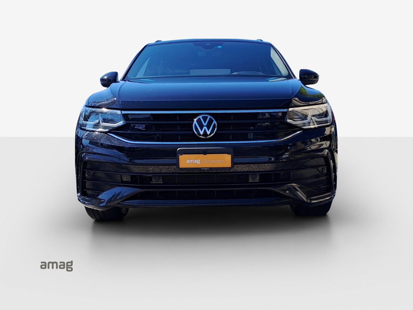 VW Tiguan R-Line SELECTION PHEV, Voll-Hybrid Benzin/Elektro, Occasion / Gebraucht, Automatik - 7