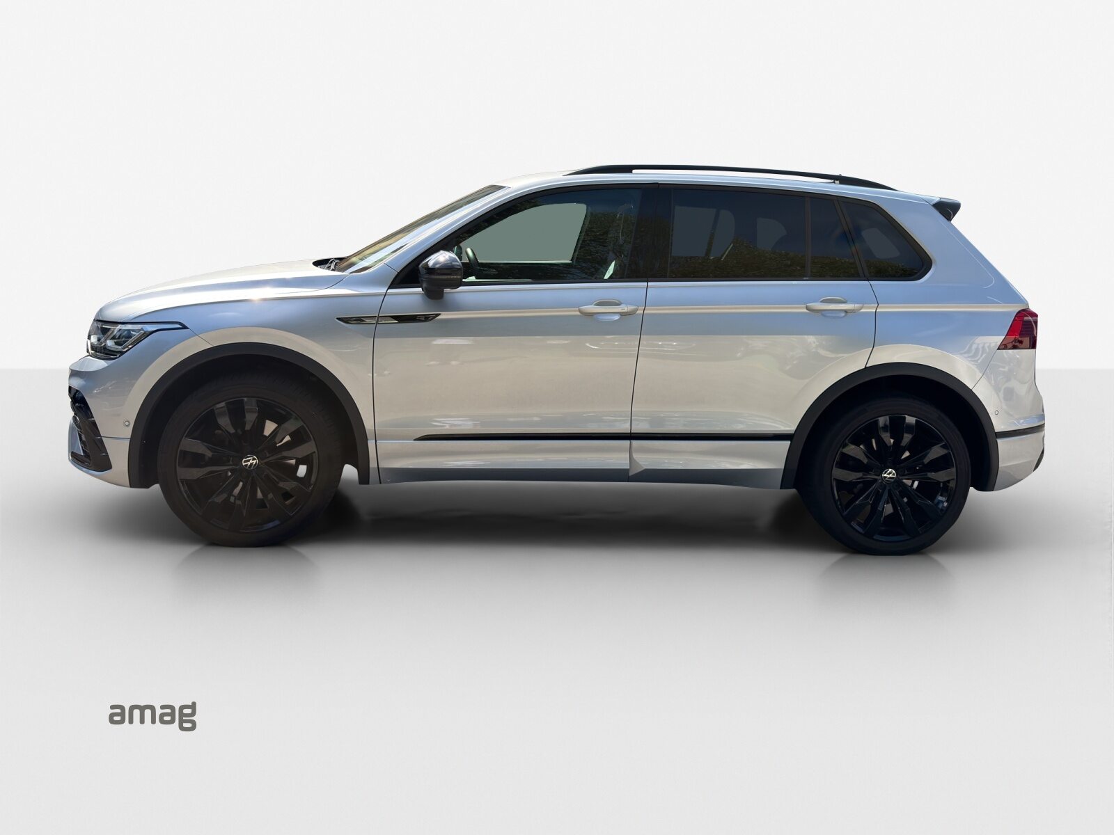 VW Tiguan R-Line SELECTION, Diesel, Second hand / Used, Automatic - 2