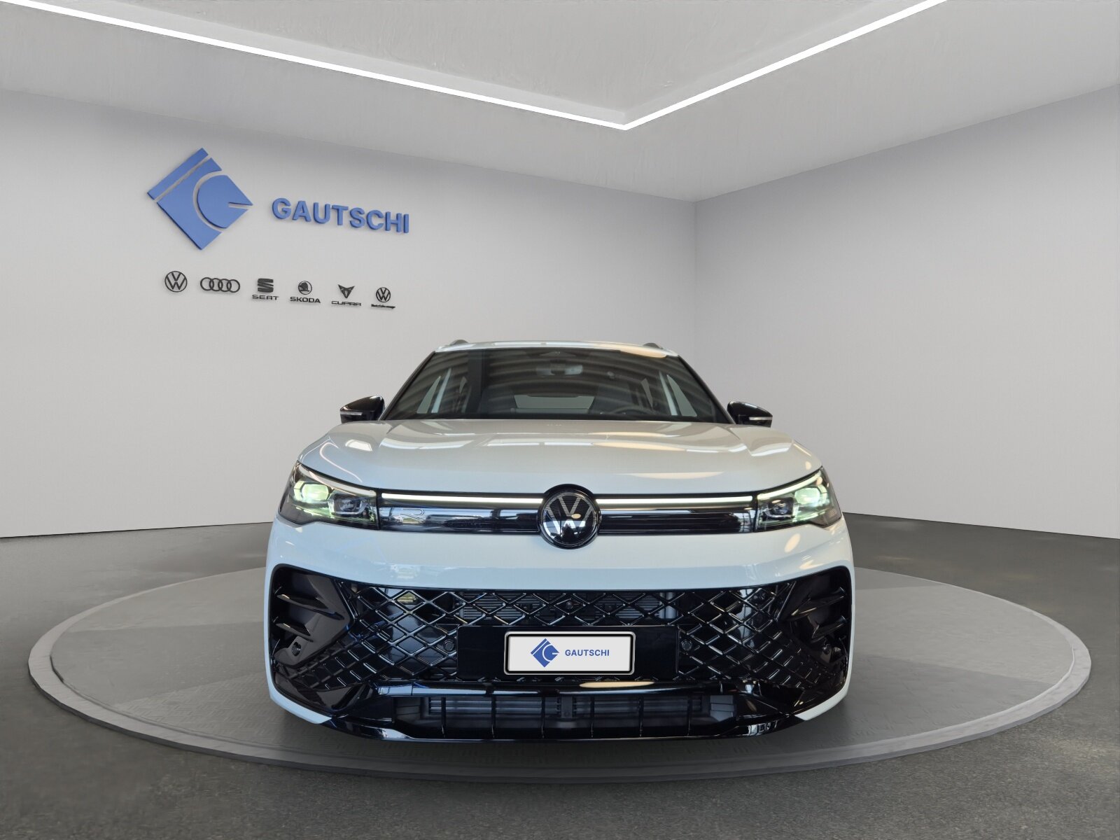 VW Tiguan 2.0 TSI DSG R-Line 4Motion, Essence, Occasion / Utilisé, Automatique - 5